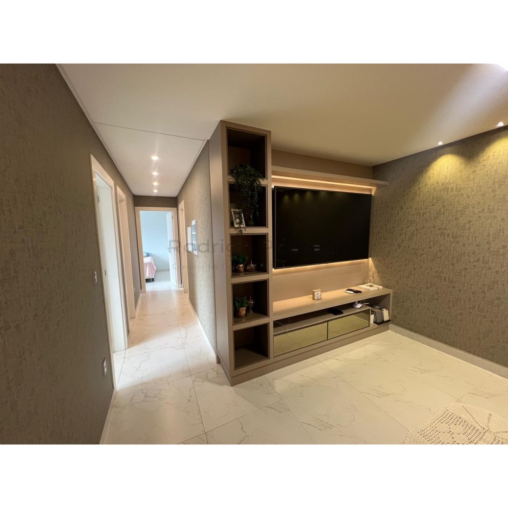 Apartamento Finamente Mobiliado no Residencial La Mar - Meia Praia