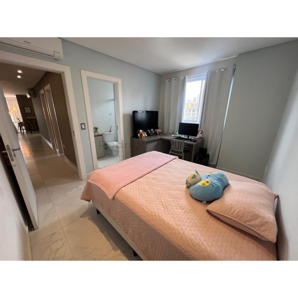 Apartamento Finamente Mobiliado no Residencial La Mar - Meia Praia
