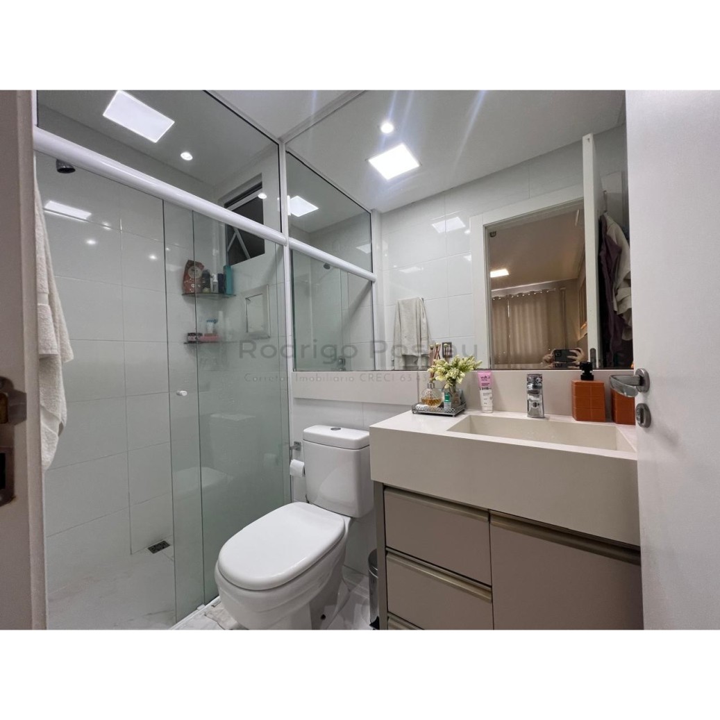 Apartamento Finamente Mobiliado no Residencial La Mar - Meia Praia
