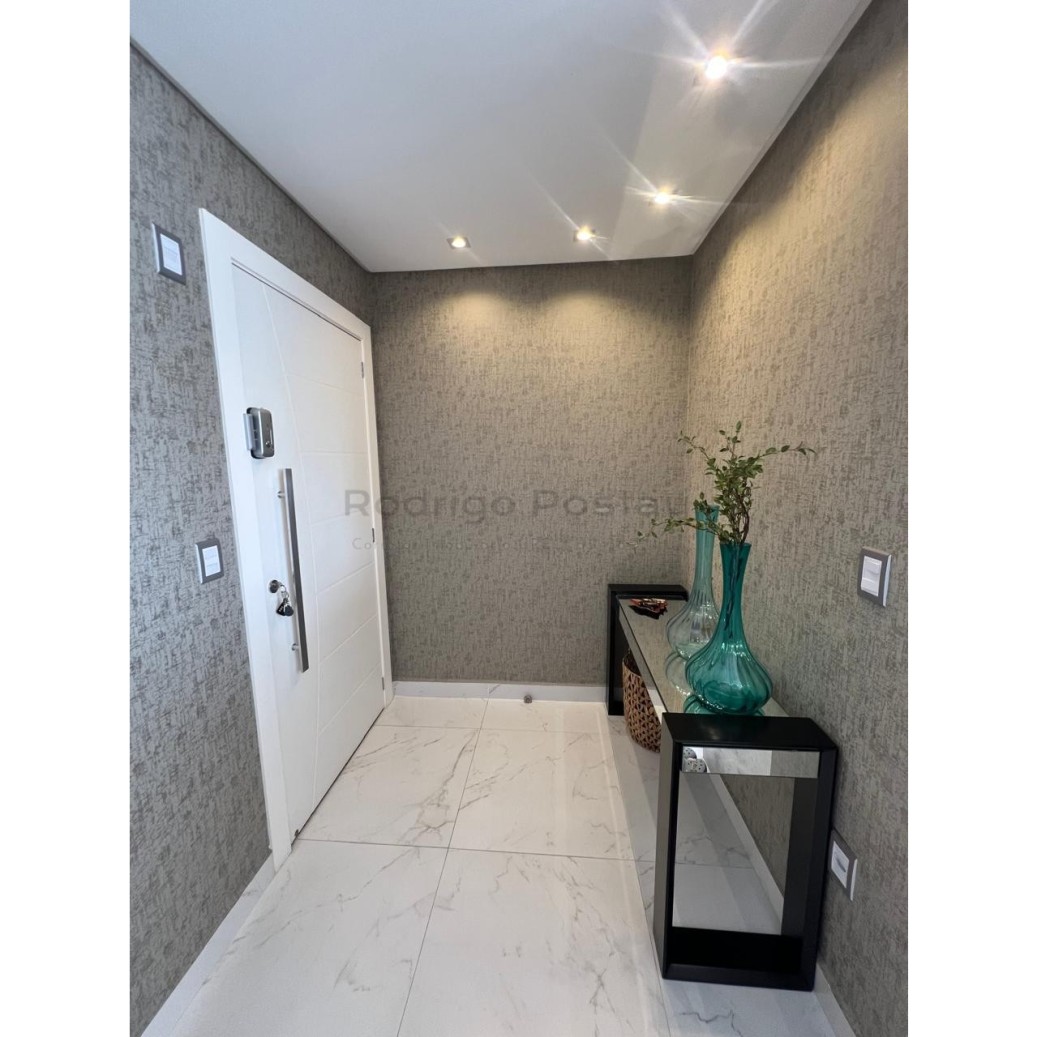 Apartamento Finamente Mobiliado no Residencial La Mar - Meia Praia