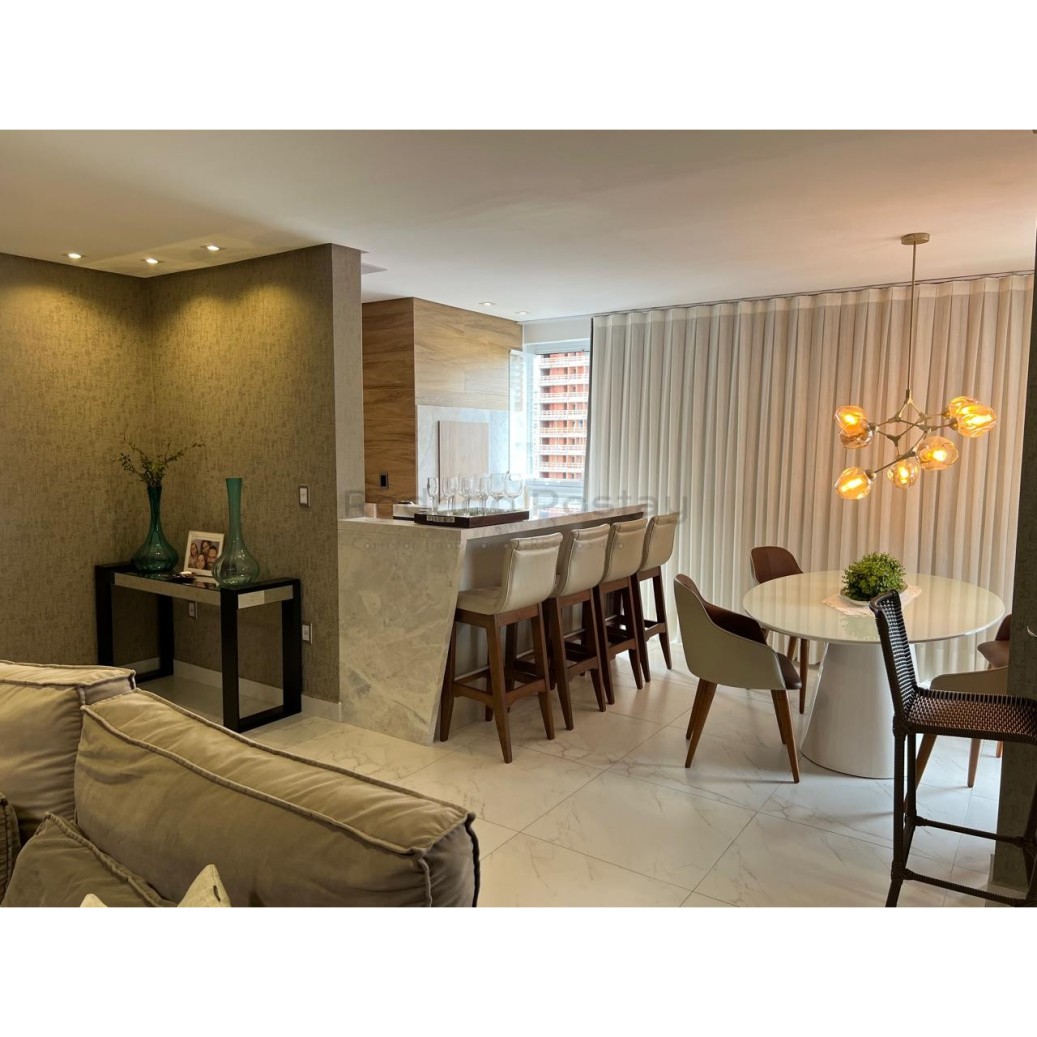 Apartamento Finamente Mobiliado no Residencial La Mar - Meia Praia