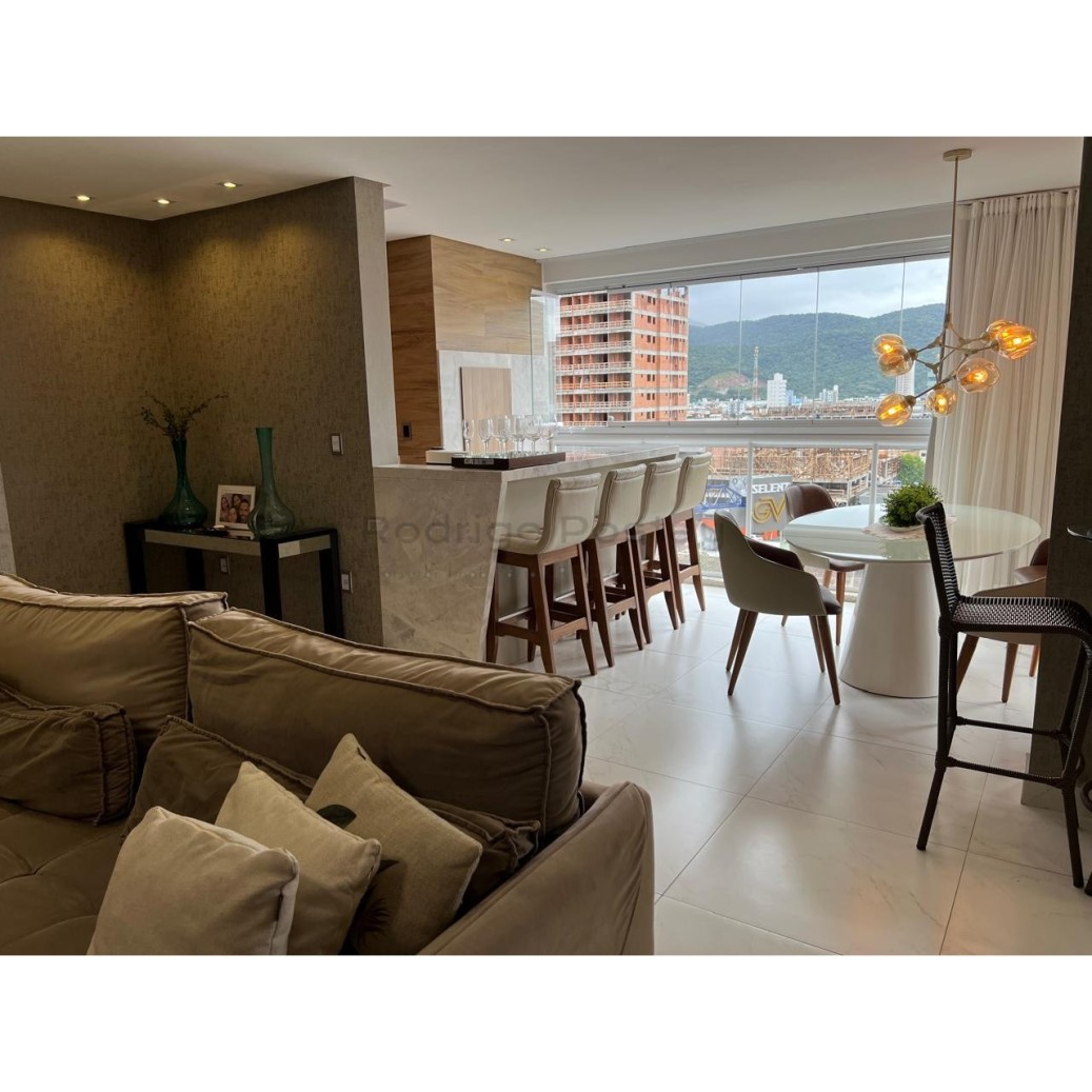Apartamento Finamente Mobiliado no Residencial La Mar - Meia Praia
