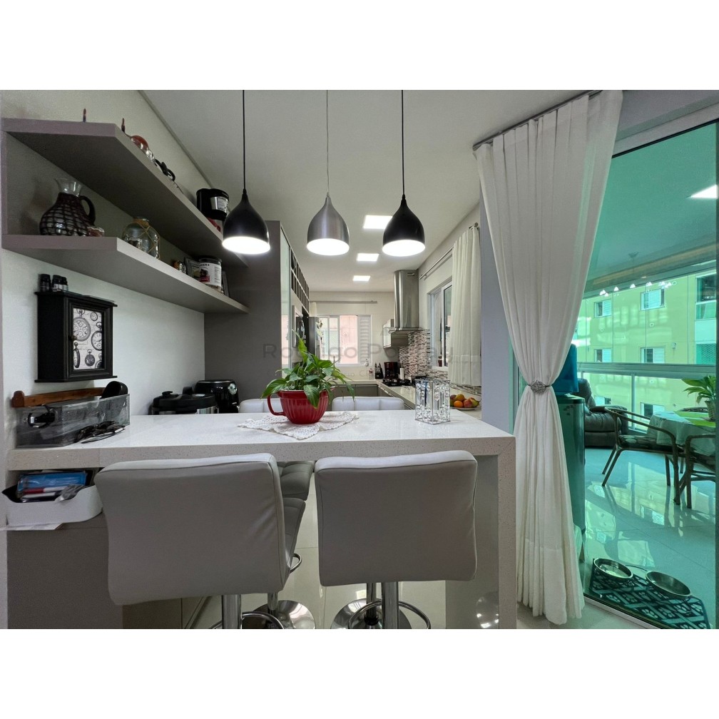 Apartamento no Residencial Império das Águas, mobiliado - Meia Praia Itapema 
