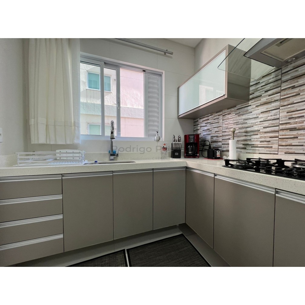 Apartamento no Residencial Império das Águas, mobiliado - Meia Praia Itapema 