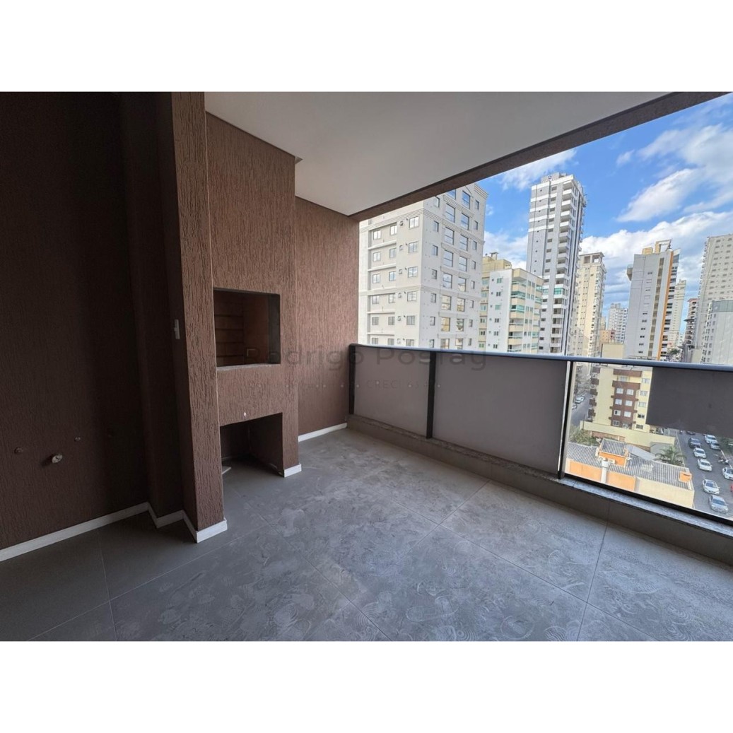 Apartamento  no Porto Rico Residence 3 suítes - Meia Praia Itapema 