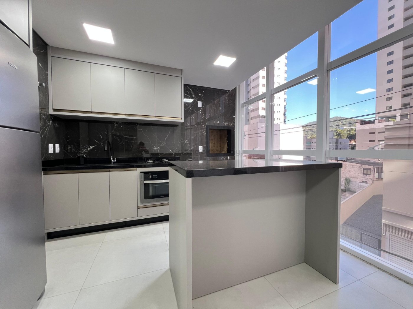 Apartamento com vista mar no Bella Helena Residence - Morretes Itapema