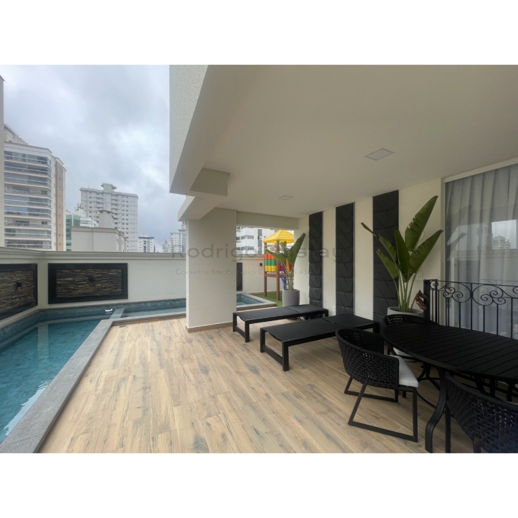 Apartamento Finamente Mobiliado no Hamburgo Residence - Meia Praia em 100x