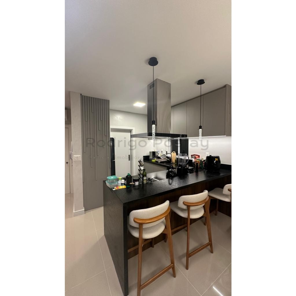 Apartamento Finamente Mobiliado no Hamburgo Residence - Meia Praia em 100x