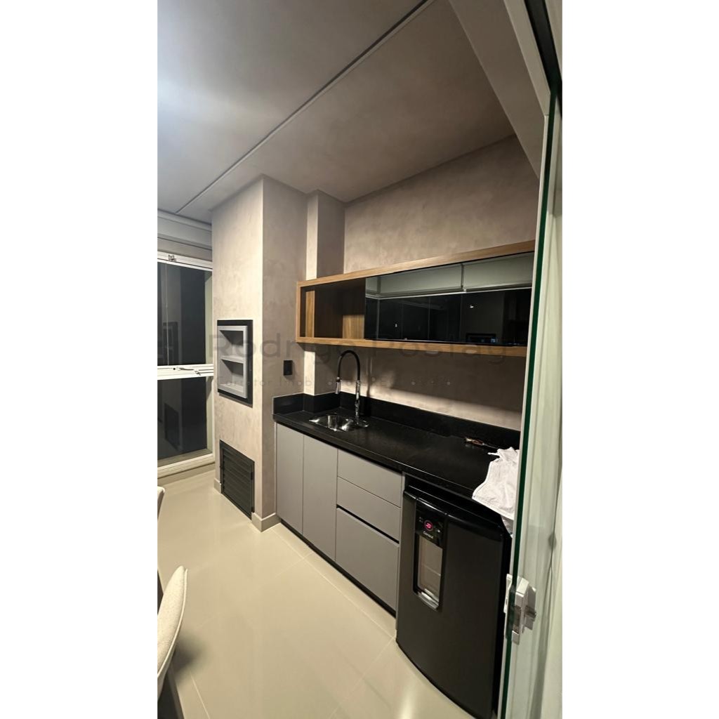 Apartamento Finamente Mobiliado no Hamburgo Residence - Meia Praia em 100x