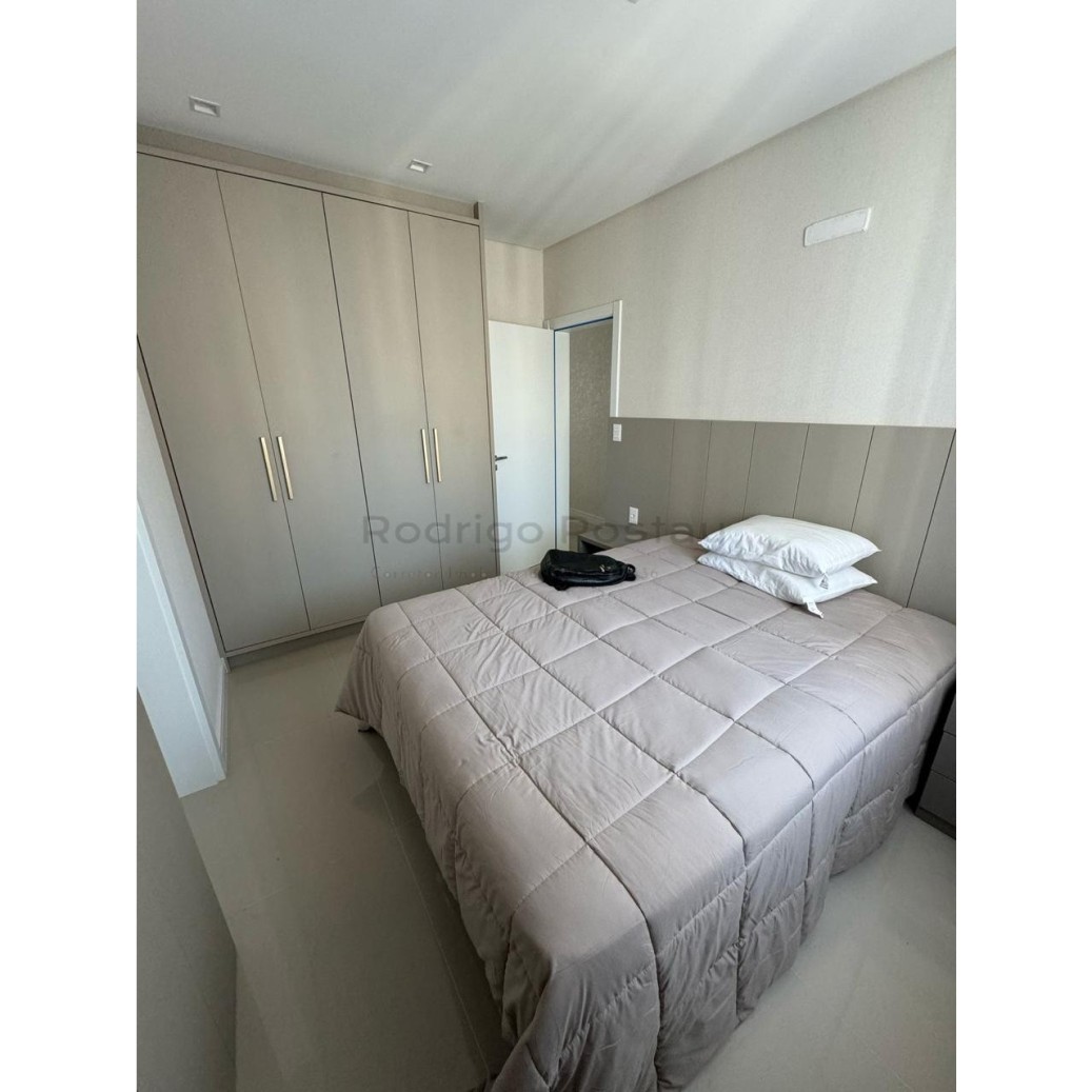 Apartamento Finamente Mobiliado no Hamburgo Residence - Meia Praia em 100x