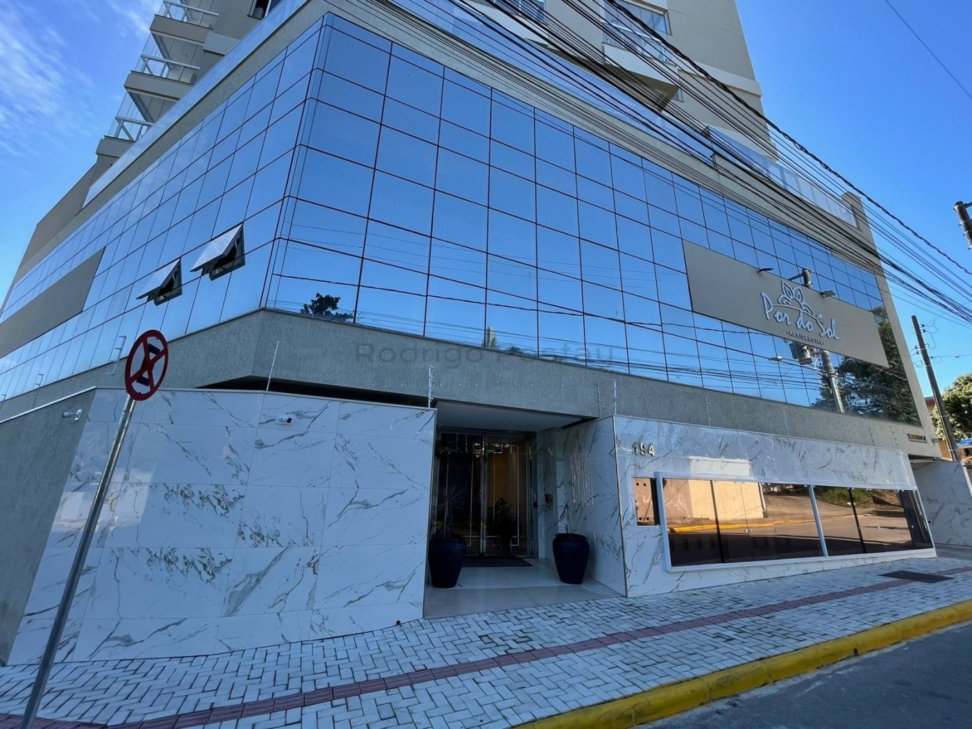 Apartamento com Vista Mar, Residencial Por do Sol -Várzea, Itapema