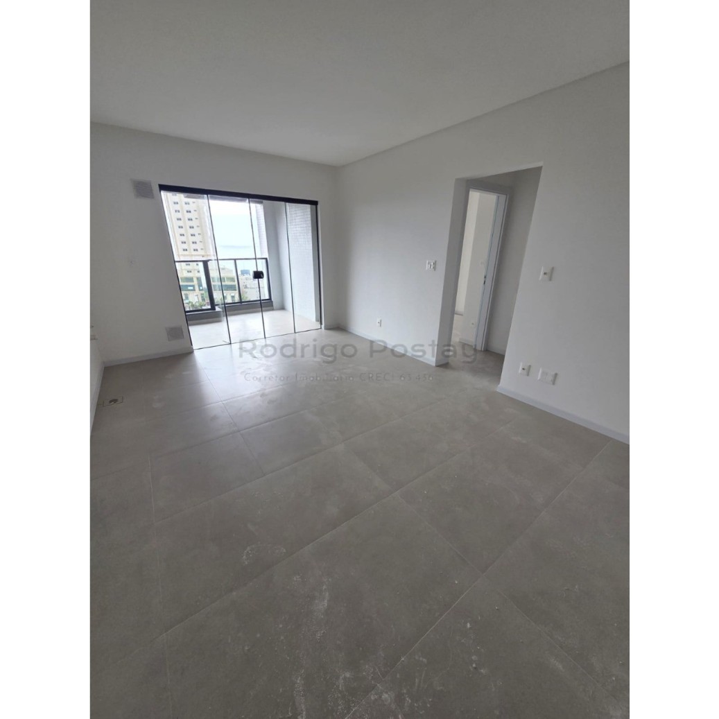 Apartamento com vista mar espetacular no Villa Horizon - Meia Praia