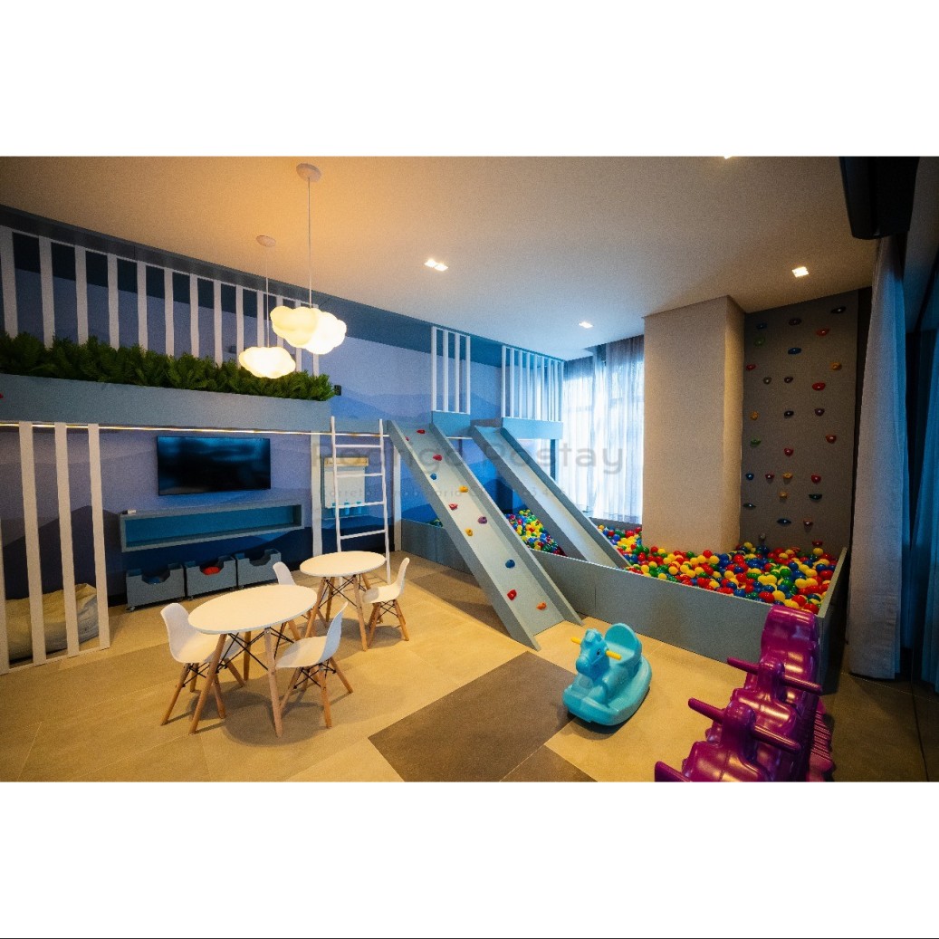 Apartamento com vista mar espetacular no Villa Horizon - Meia Praia
