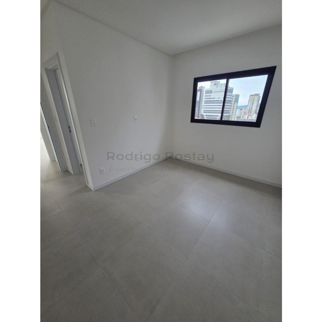 Apartamento com vista mar espetacular no Villa Horizon - Meia Praia