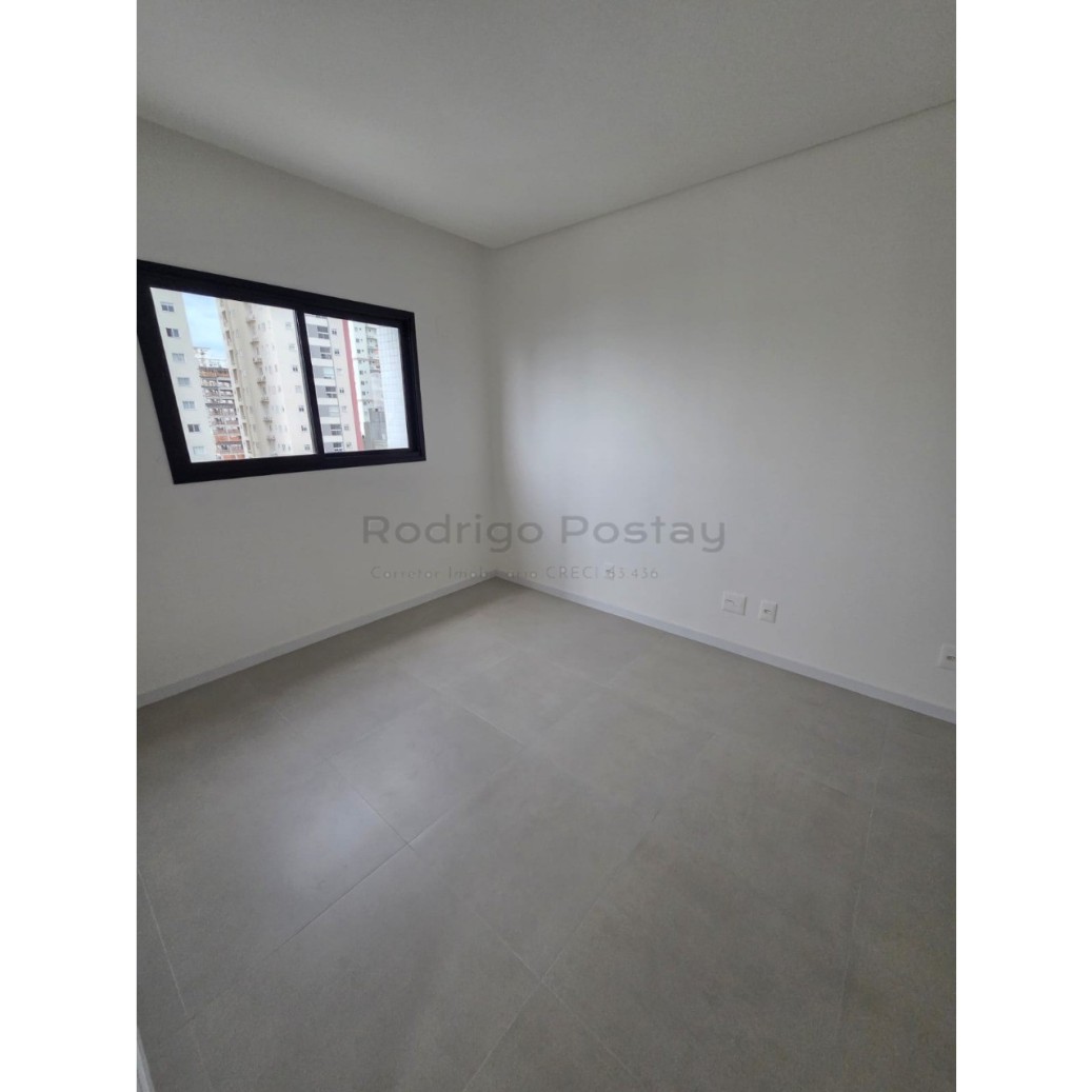 Apartamento com vista mar espetacular no Villa Horizon - Meia Praia