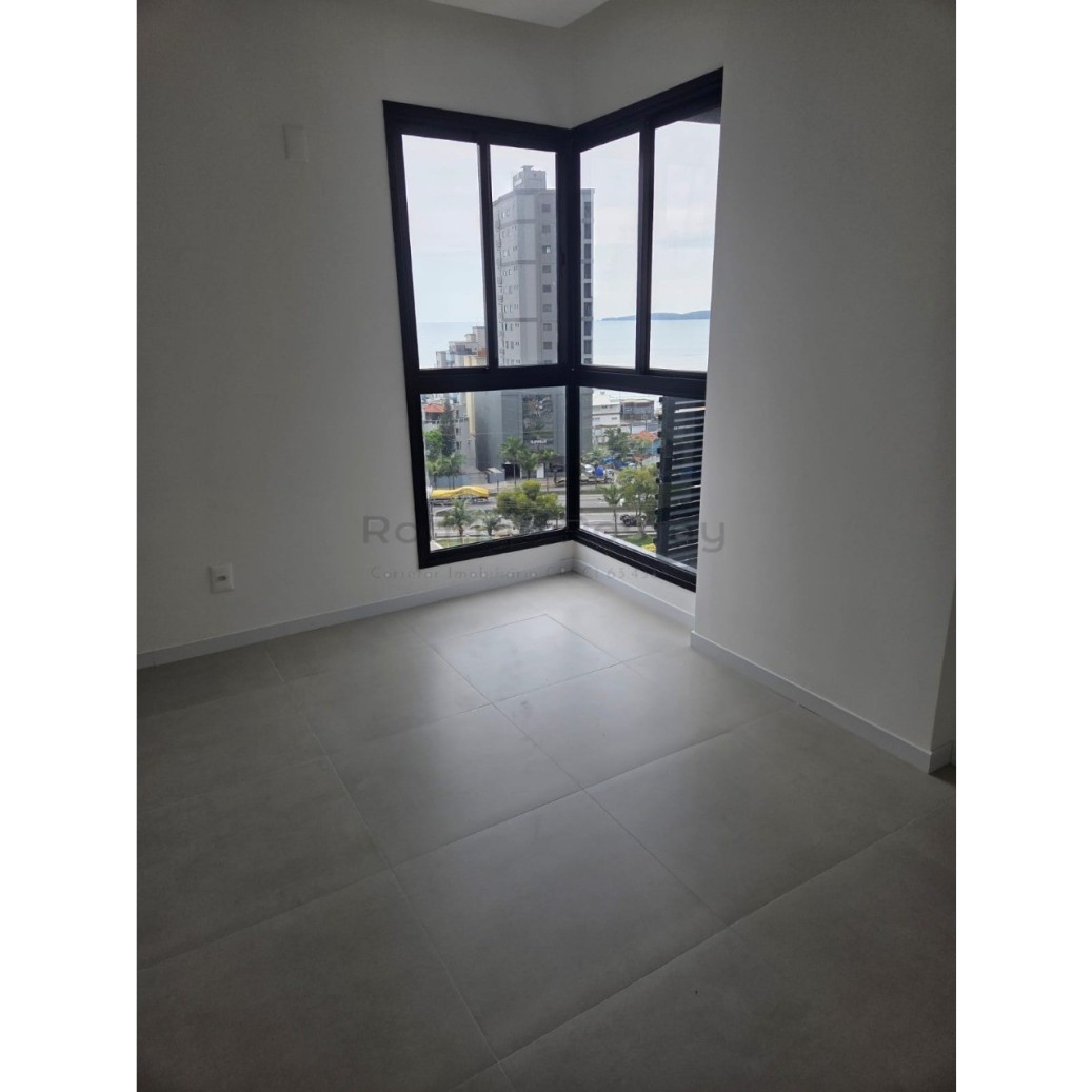 Apartamento com vista mar espetacular no Villa Horizon - Meia Praia