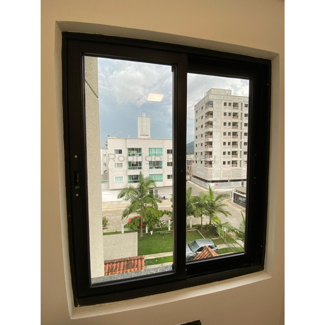 Apartamento semi mobiliado no Residencial José André - Morretes Itapema