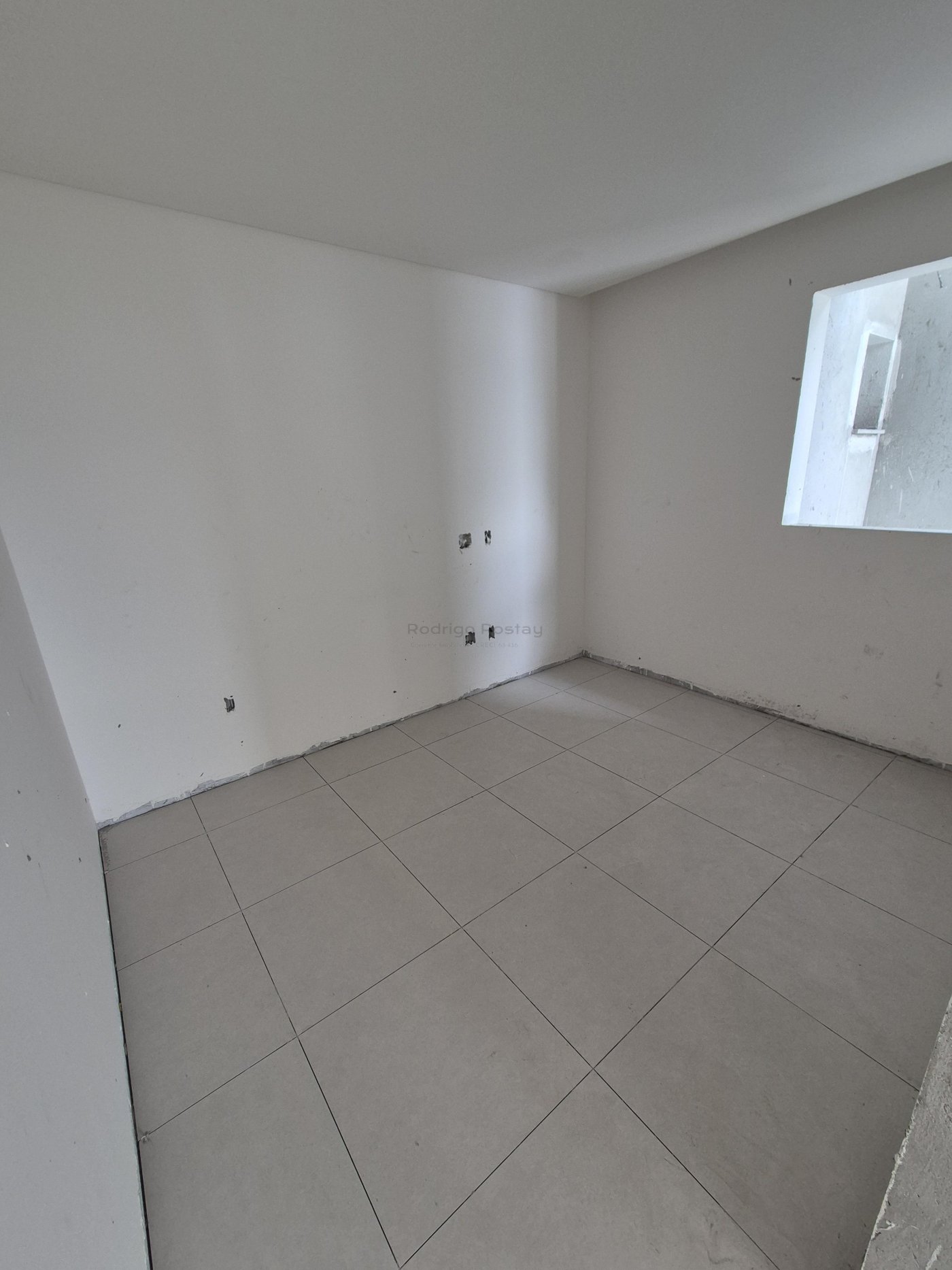 Apartamento com entrada de R$ 118 mil no Residencial Ilha dos Açores no Morretes