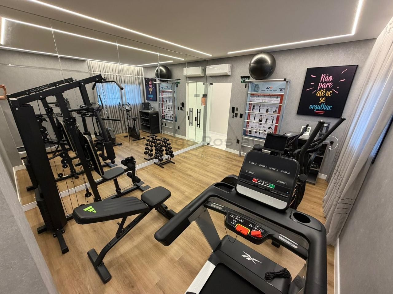 🏖️ APARTAMENTO 4 SUÍTES NO CENTRO DE ITAPEMA – 300M DO MAR!