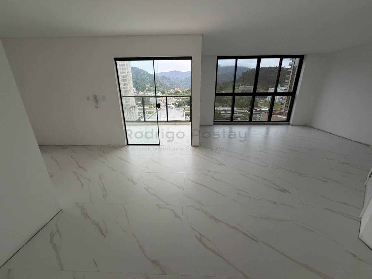 🏖️ APARTAMENTO 4 SUÍTES NO CENTRO DE ITAPEMA – 300M DO MAR!